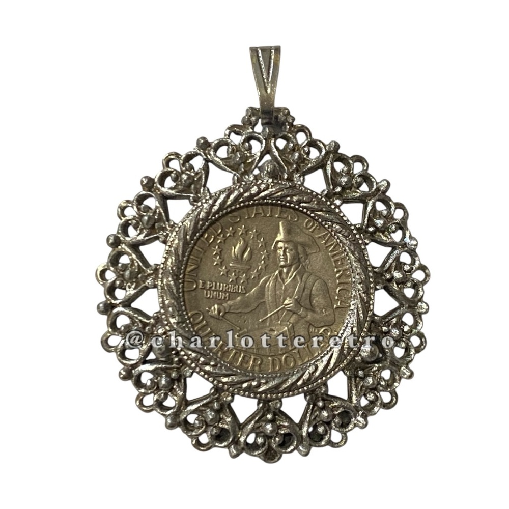 vtg Roma • Bi-Centennial Quarter Dollar Coin Pendant
